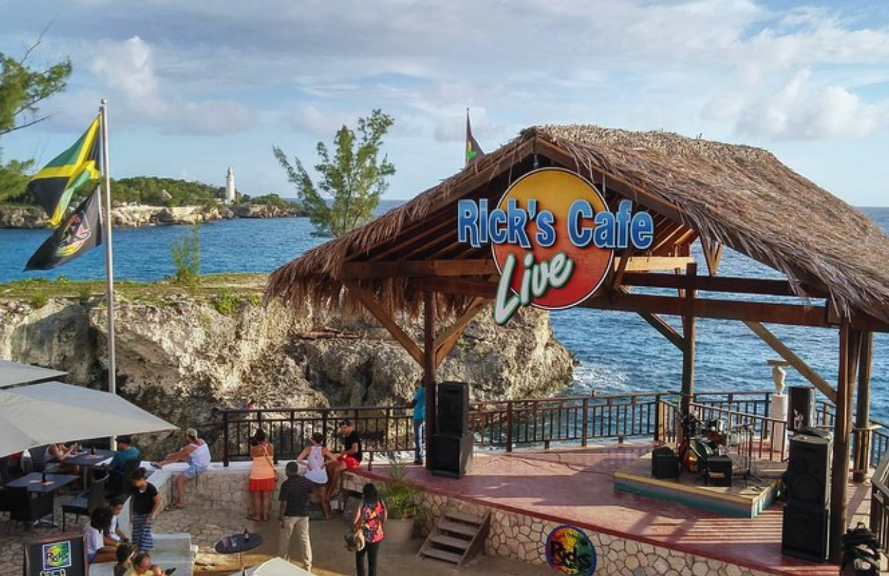 Bamboo Rafting and Rick cafe - Negril